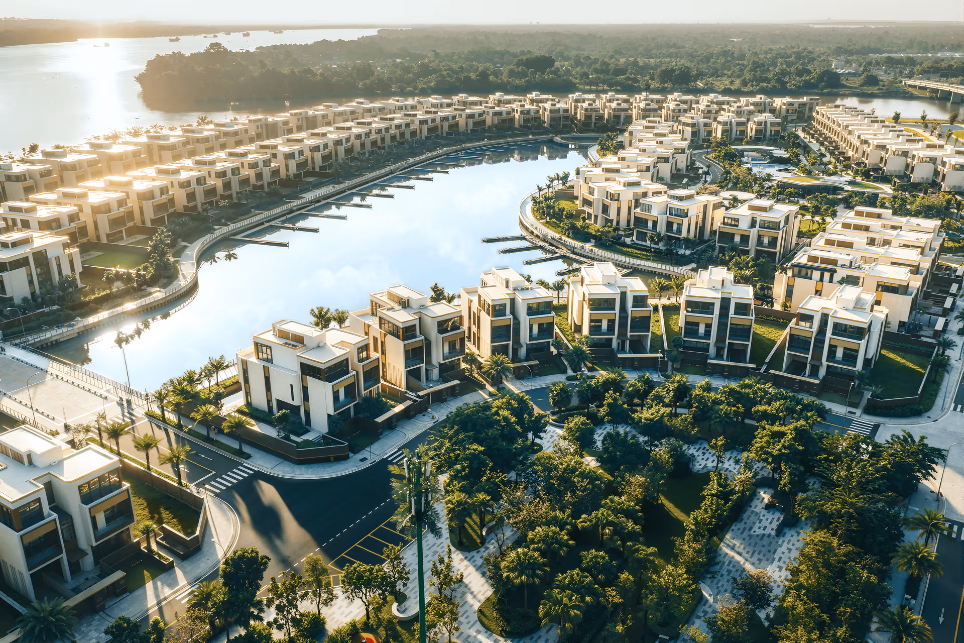 Các phân khúc sản phẩm của Masterise Homes theo mô hình kim tự tháp giá trị