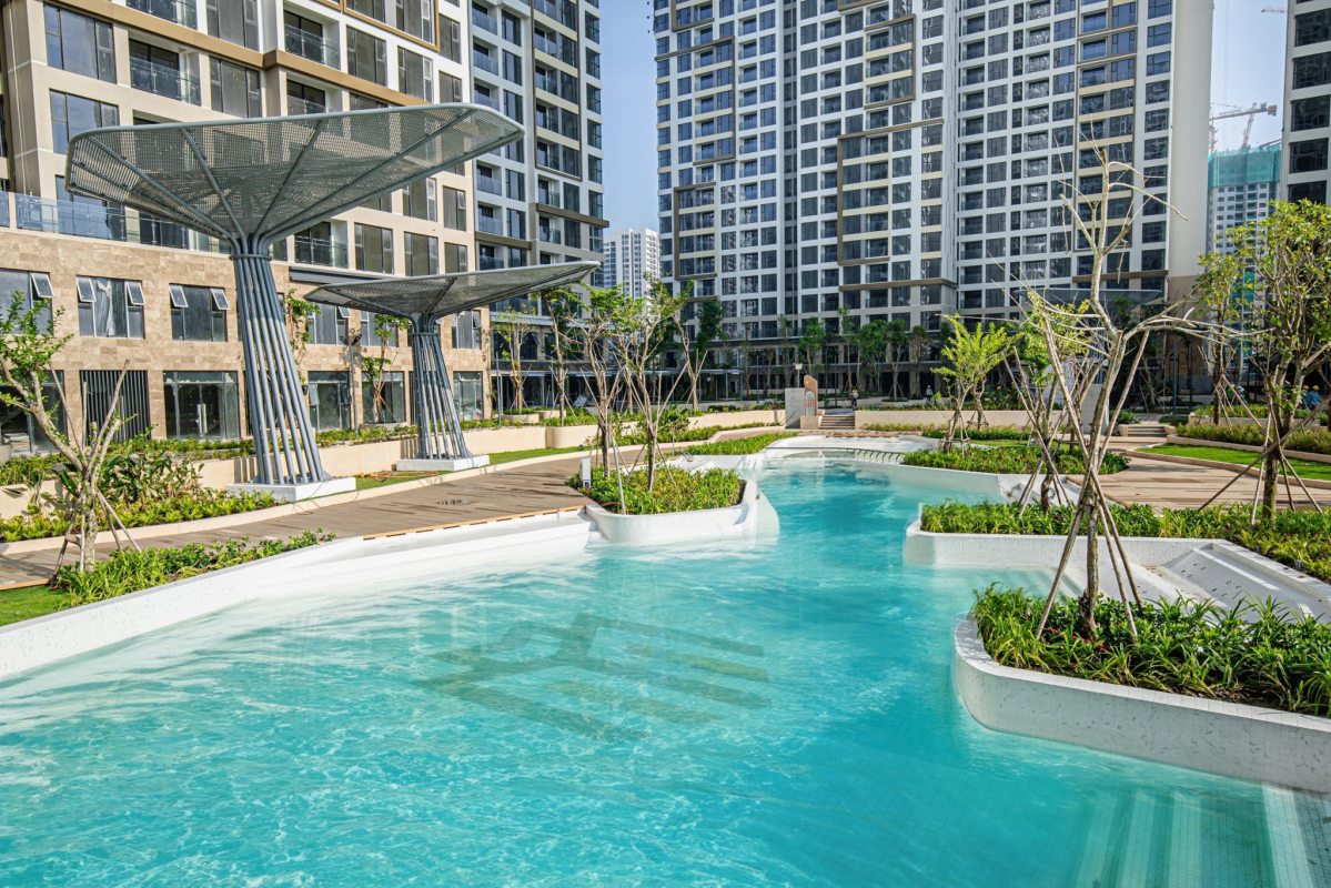 Hồ bơi mang phong cách Resort tại nội khu
